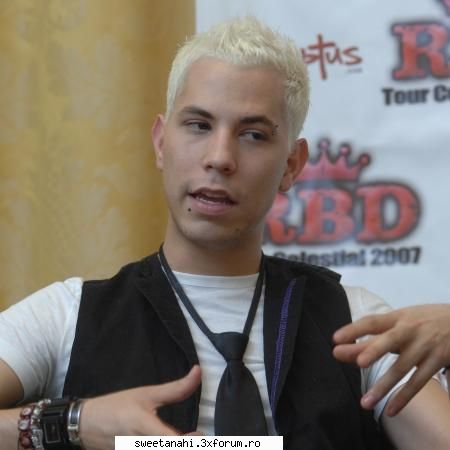 RBD conferinta de presa Romania - anahi_dulce - RBD in Romania 2007